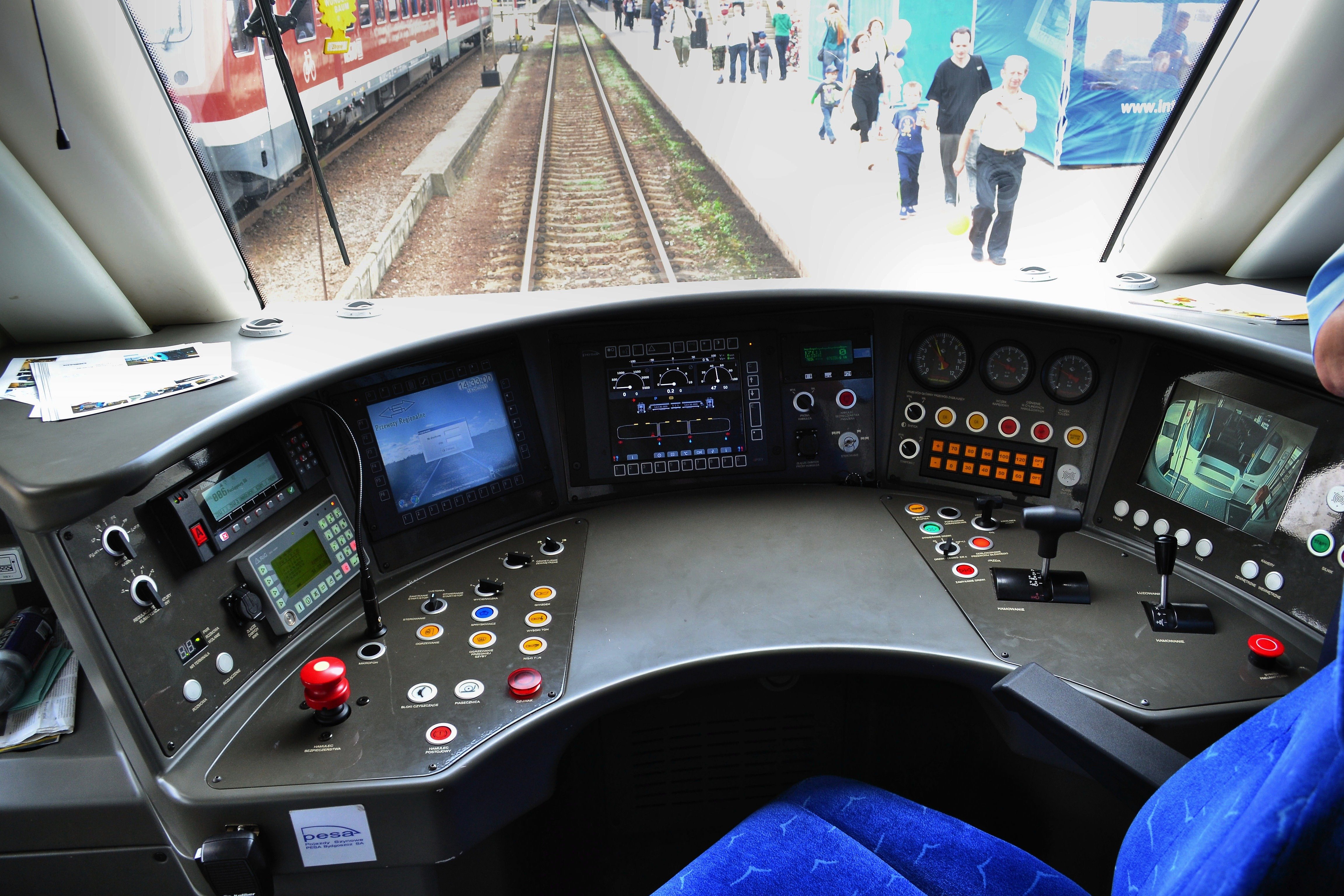 Train cab_view of track