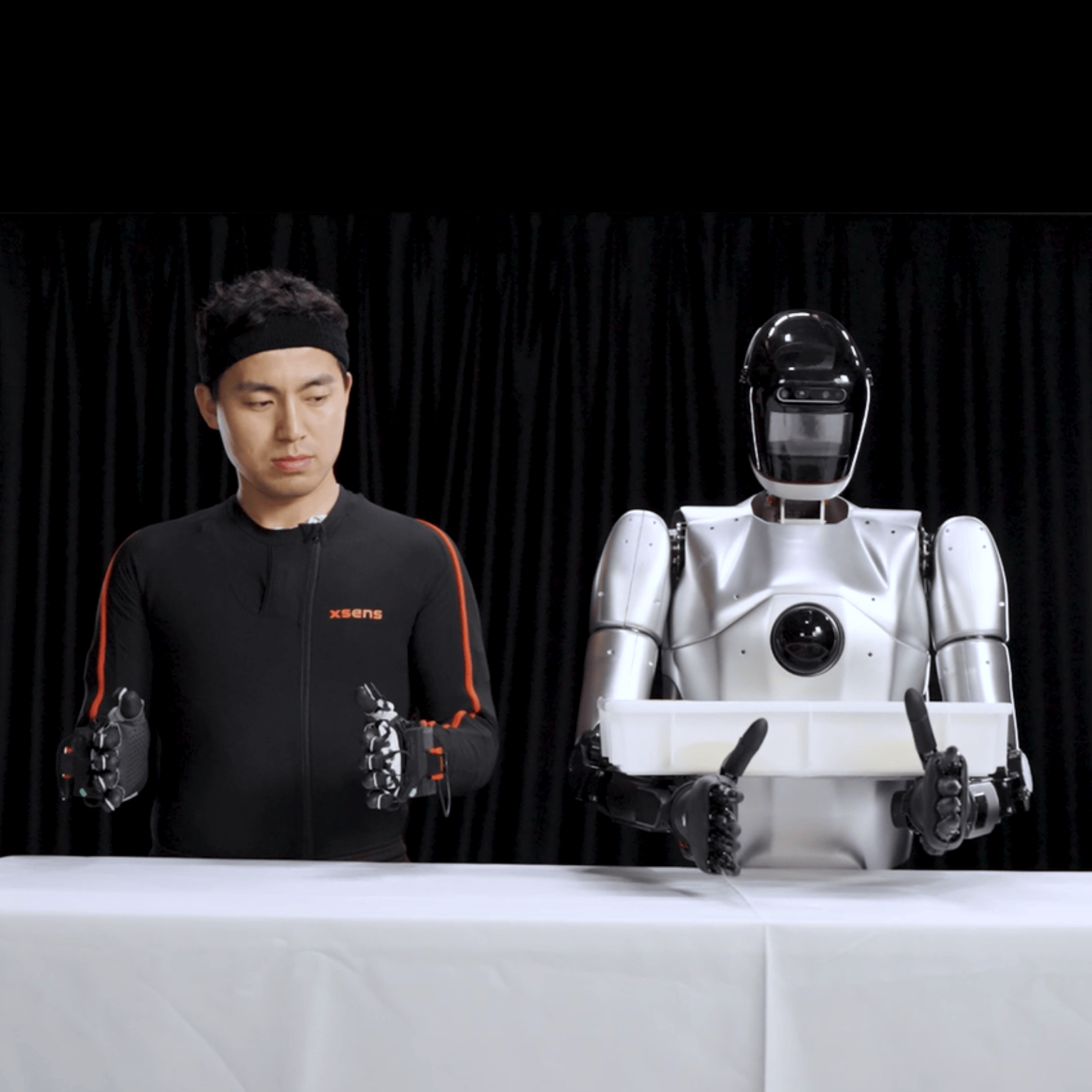 Shaghai humanoid robots teleoperation